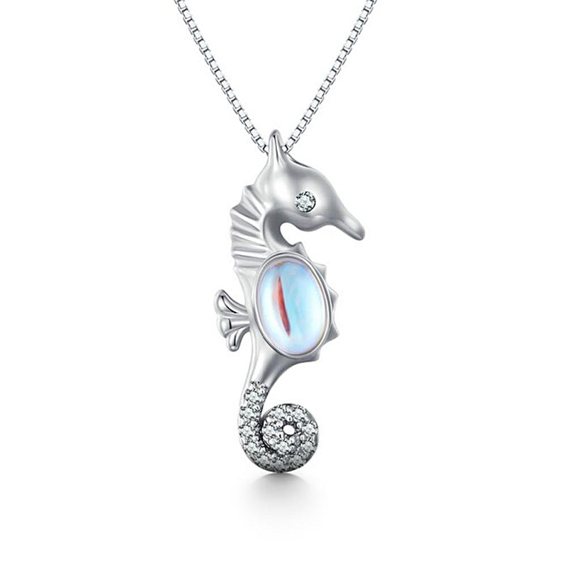 Seahorse pendant 2025