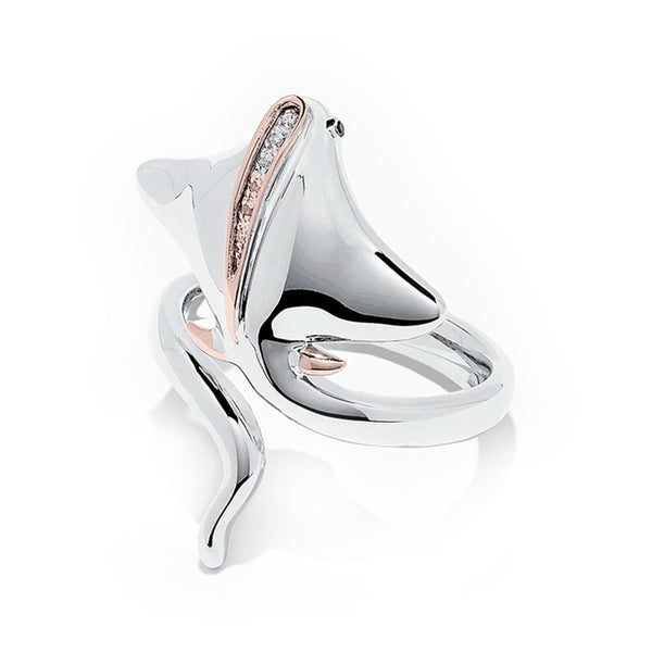 Two-tone Eagle Ray Ring on white background