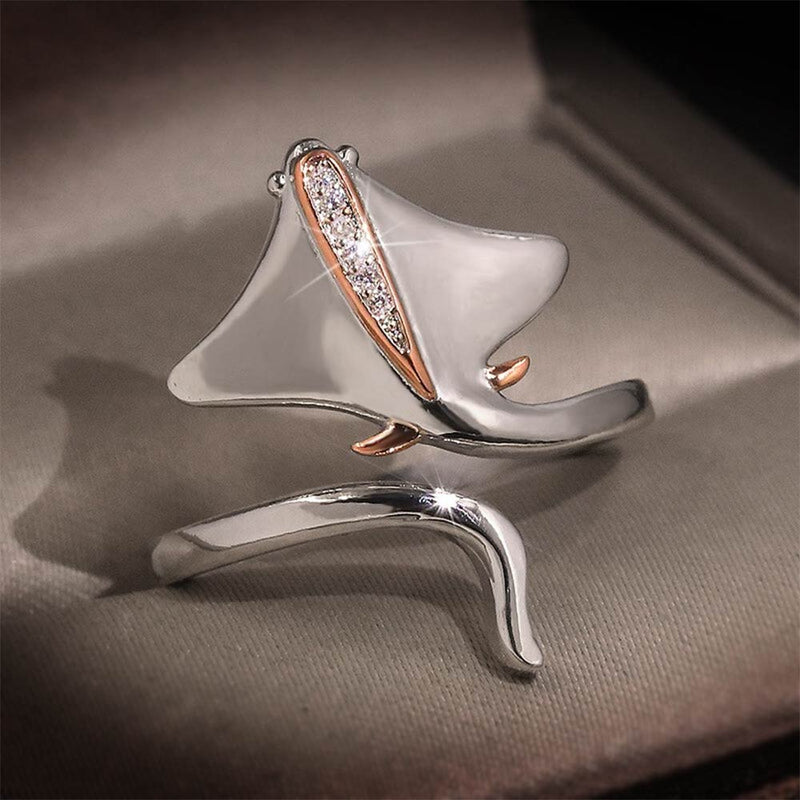 eagle ray ring inside jewely box