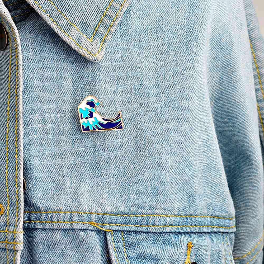 Kanagawa Wave Pin | Citrus Reef